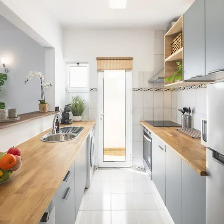 Family-friendly In Carvoeiro Apartment